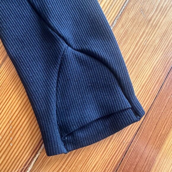 Lululemon Swiftly Tech Long Sleeve 2.0 in Black Size 6 - Picture 6 of 8